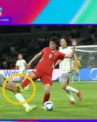 华体会体育官方网站-2-1逆转！中国女足干翻20年苦主，一只脚稳稳踏进亚洲杯四强